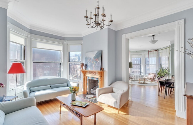 property at 11 Farnsworth St