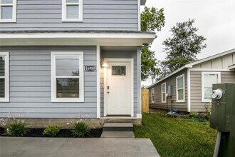 16980 W Ivanhoe St in Montgomery, TX - Building Photo - Building Photo