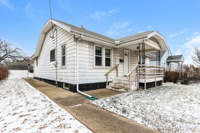 1201 S 14th St in Pekin, IL - Building Photo - Building Photo