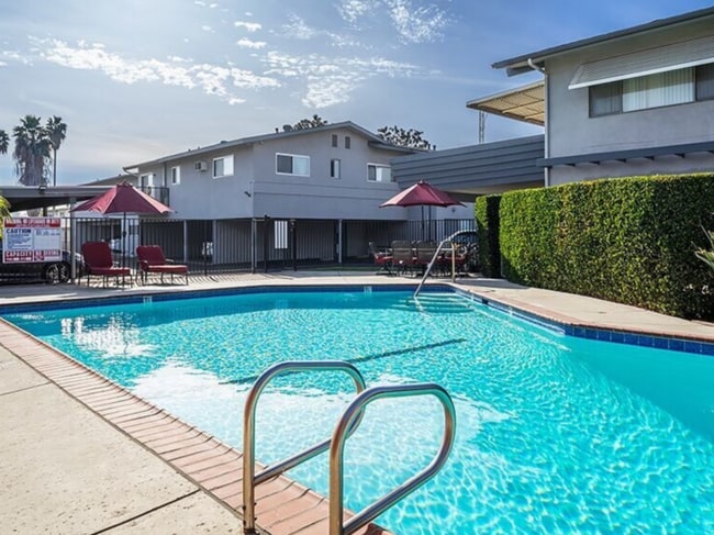 5560 1/2 Sultana Ave in Temple City, CA - Building Photo - Building Photo