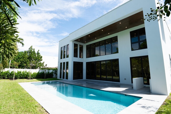 333 NE Spanish Ct in Boca Raton, FL - Building Photo - Building Photo