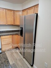 11351 Discovery View Dr in Anchorage, AK - Building Photo - Building Photo