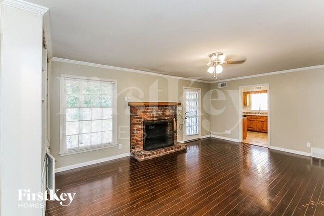 5907 Macleod Dr in Memphis, TN - Building Photo - Building Photo