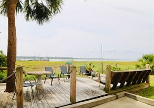 1 Marina Dr in St. Simons Island, GA - Building Photo - Building Photo