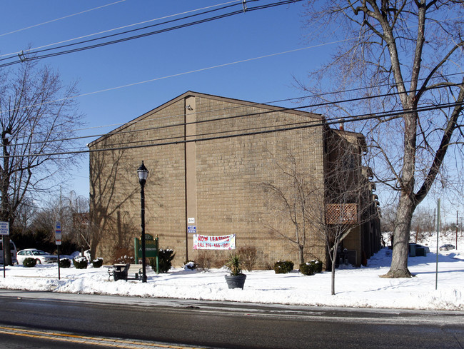 Woodbine in Westville, NJ - Foto de edificio - Building Photo