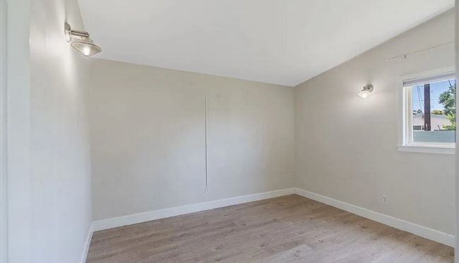 22922 Cantlay St in Los Angeles, CA - Foto de edificio - Building Photo