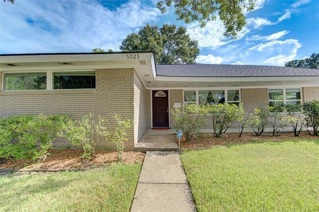 5025 Hazelton St in Houston, TX - Building Photo - Building Photo