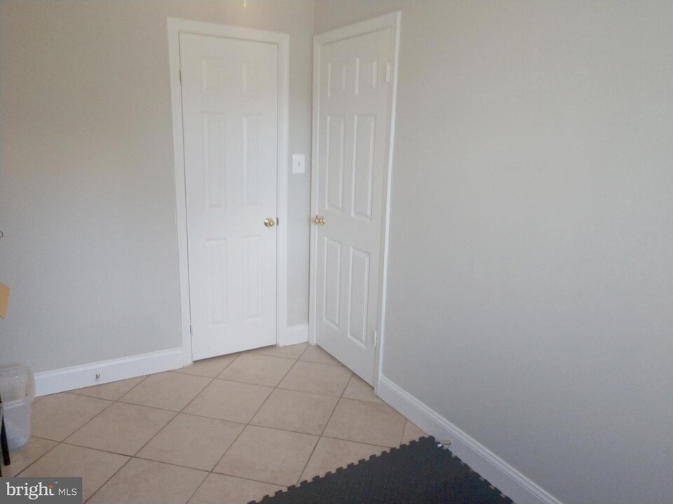 1550 Renate Dr-Unit -T1 in Woodbridge, VA - Building Photo