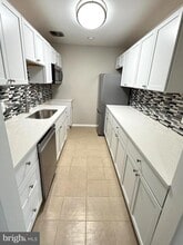 10725 West Dr in Fairfax, VA - Building Photo - Building Photo