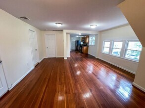 252 Goffe Terrace in New Haven, CT - Building Photo - Building Photo