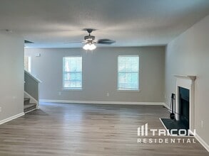 333 Glen Eagle Cir in Irmo, SC - Building Photo - Building Photo