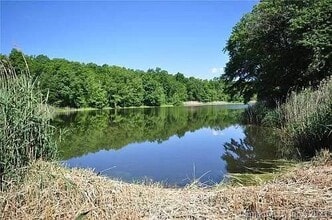 15 Loren Cir in Windsor, CT - Building Photo - Building Photo