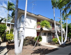 A Walkers Paradise and Serene Canyon Views... in San Diego, CA - Building Photo - Building Photo