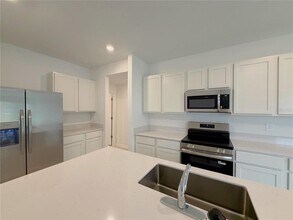 2154 Marksman Rd in Eagle Lake, FL - Building Photo - Building Photo