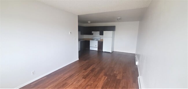 property at 1317 E 12th St