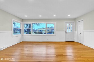 4938 W Randolph St in Hillside, IL - Building Photo - Building Photo