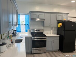 144 Palisade Ave in Bridgeport, CT - Building Photo - Building Photo