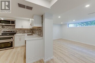 37 Archerhill Dr in Toronto, ON - Building Photo - Building Photo