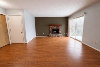907 Registry Dr in Grand Ledge, MI - Building Photo - Building Photo