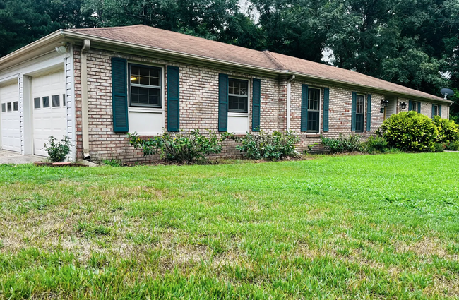 161 Mission Dr in Alabaster, AL - Building Photo - Building Photo