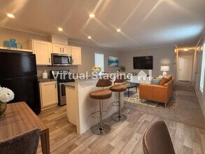 38039 St Tropez Dr in Clinton Township, MI - Building Photo - Building Photo