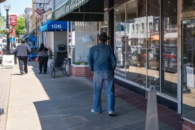 Casas Alquiler en Damont Hills, NC
