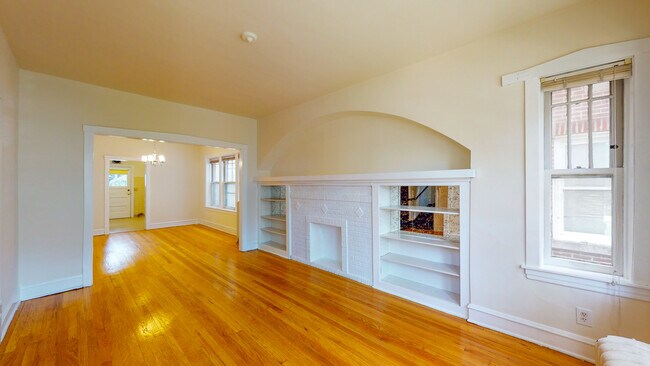 4839 N Kenneth Ave, Unit # 1 in Chicago, IL - Building Photo - Building Photo