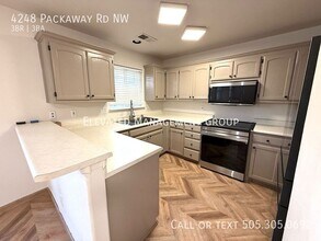 4248 Packaway Rd NW in Albuquerque, NM - Building Photo - Building Photo