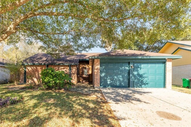 property at 2823 Allyson Ln