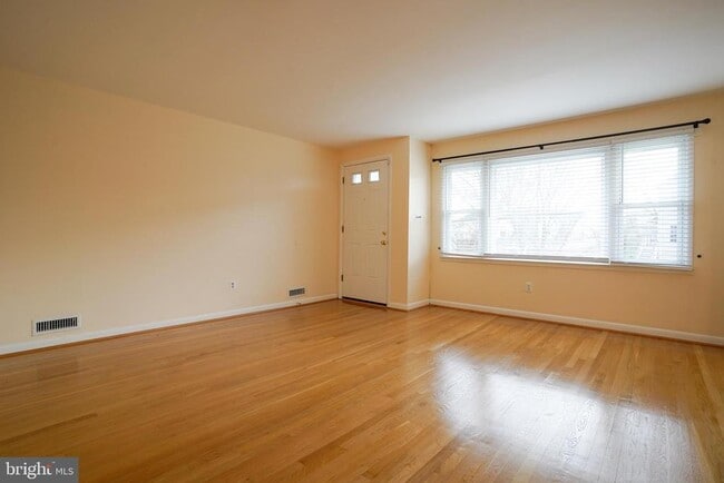 property at 2017 N Cameron St