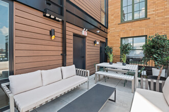 District Co-Living in Washington, DC - Foto de edificio - Building Photo