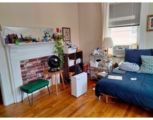 4 Sherman St-Unit -2 in Cambridge, MA - Building Photo