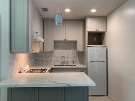 1912 Sul Ross St in Houston, TX - Building Photo