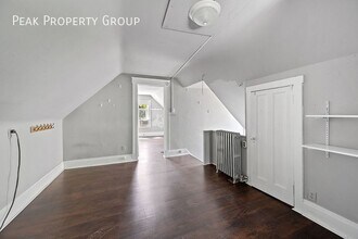 2356 Stratford Ave in Cincinnati, OH - Building Photo - Building Photo
