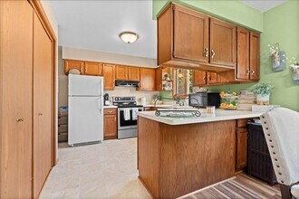 3955 Meadowbrook Ct in Sheboygan, WI - Building Photo - Building Photo