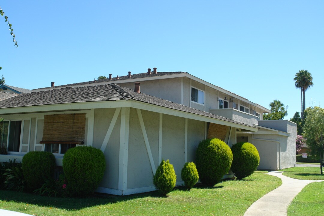 1830 Southwest Expy in San Jose, CA - Building Photo