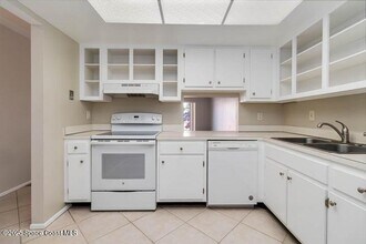 1106 Mary Joye Ave in Satellite Beach, FL - Building Photo - Building Photo