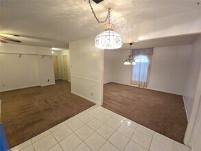 1206 Crescent Blvd in Cleveland, TX - Building Photo - Building Photo