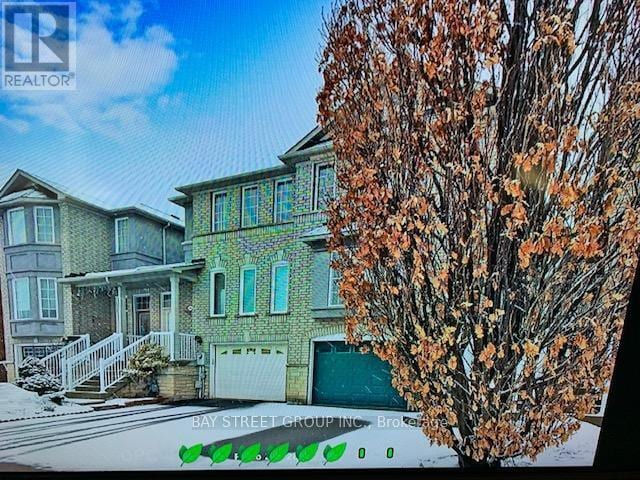 property at 98 Foxfield Crescent