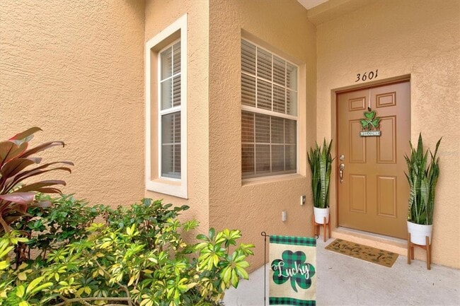 3658 Parkridge Cir in Sarasota, FL - Building Photo - Building Photo