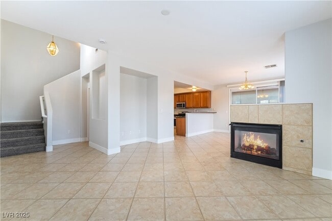 1242 La Ballena Trail