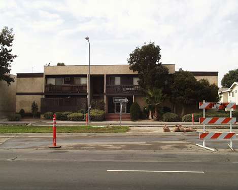 The Montecito South Apartments in Mission Hills, CA - Building Photo - Building Photo