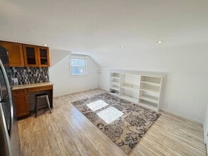 22 Lincoln Pl in Glen Cove, NY - Building Photo - Building Photo