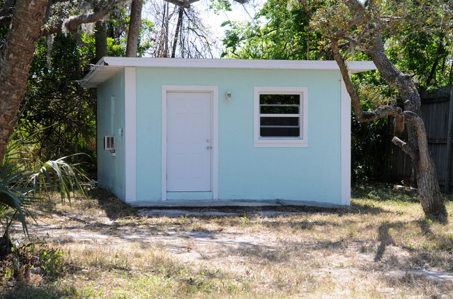 107-112 Spears Ln in Melbourne, FL - Building Photo - Building Photo