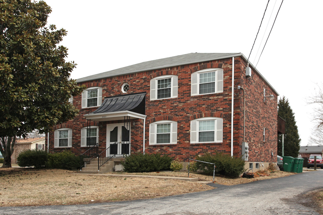 3323 Breckenridge Ln in Louisville, KY - Foto de edificio