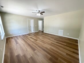 2450 E 5th St in Washington, MO - Building Photo - Building Photo