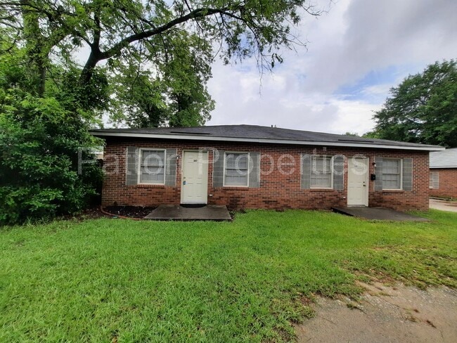 property at 307-309 Lyles St