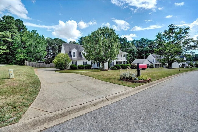 175 Rock Moss Dr in Williamston, SC - Building Photo - Building Photo