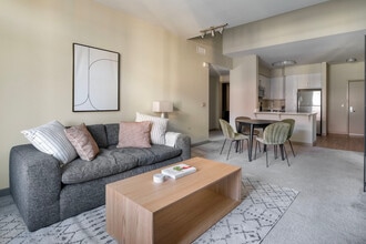 5200 Iron Horse Pkwy in Dublin, CA - Building Photo - Building Photo