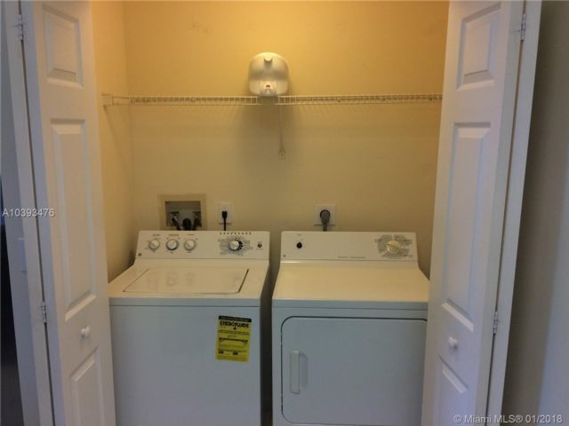 3155 NE 184th St-Unit -8204C in Aventura, FL - Foto de edificio - Building Photo